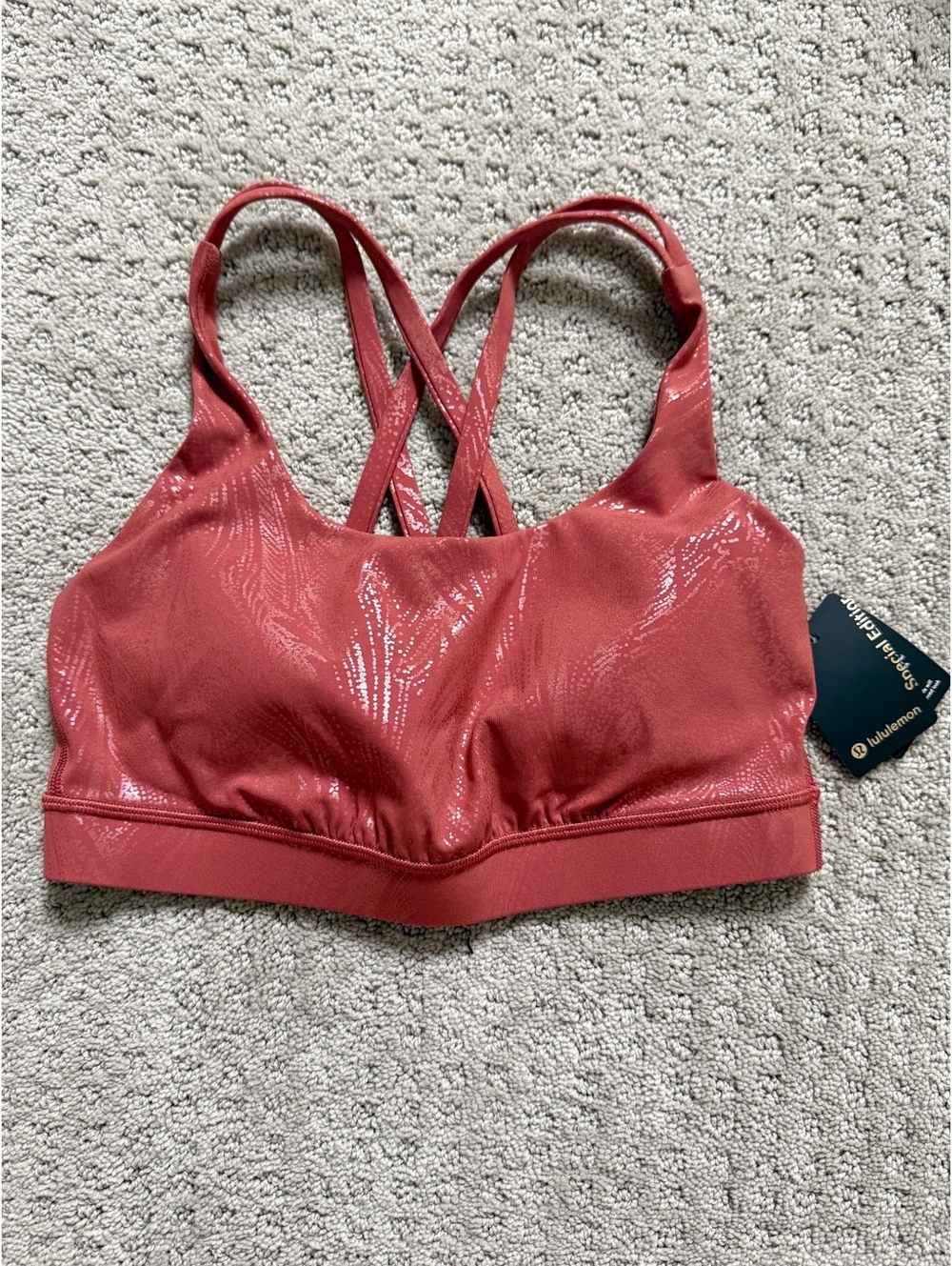 Lululemon Energy Bra Shine Special Edition Size 6 NWT Pink